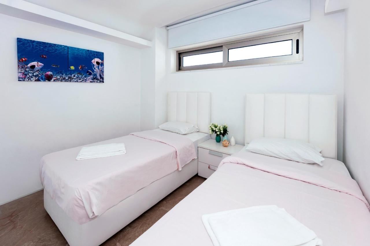 Apartment Marisol - Beachfront 普罗塔拉斯 外观 照片